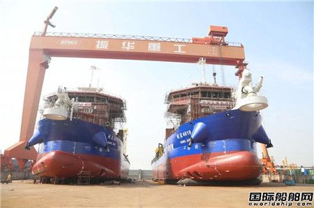 振華重工兩艘3000方智能耙吸挖泥船順利下水